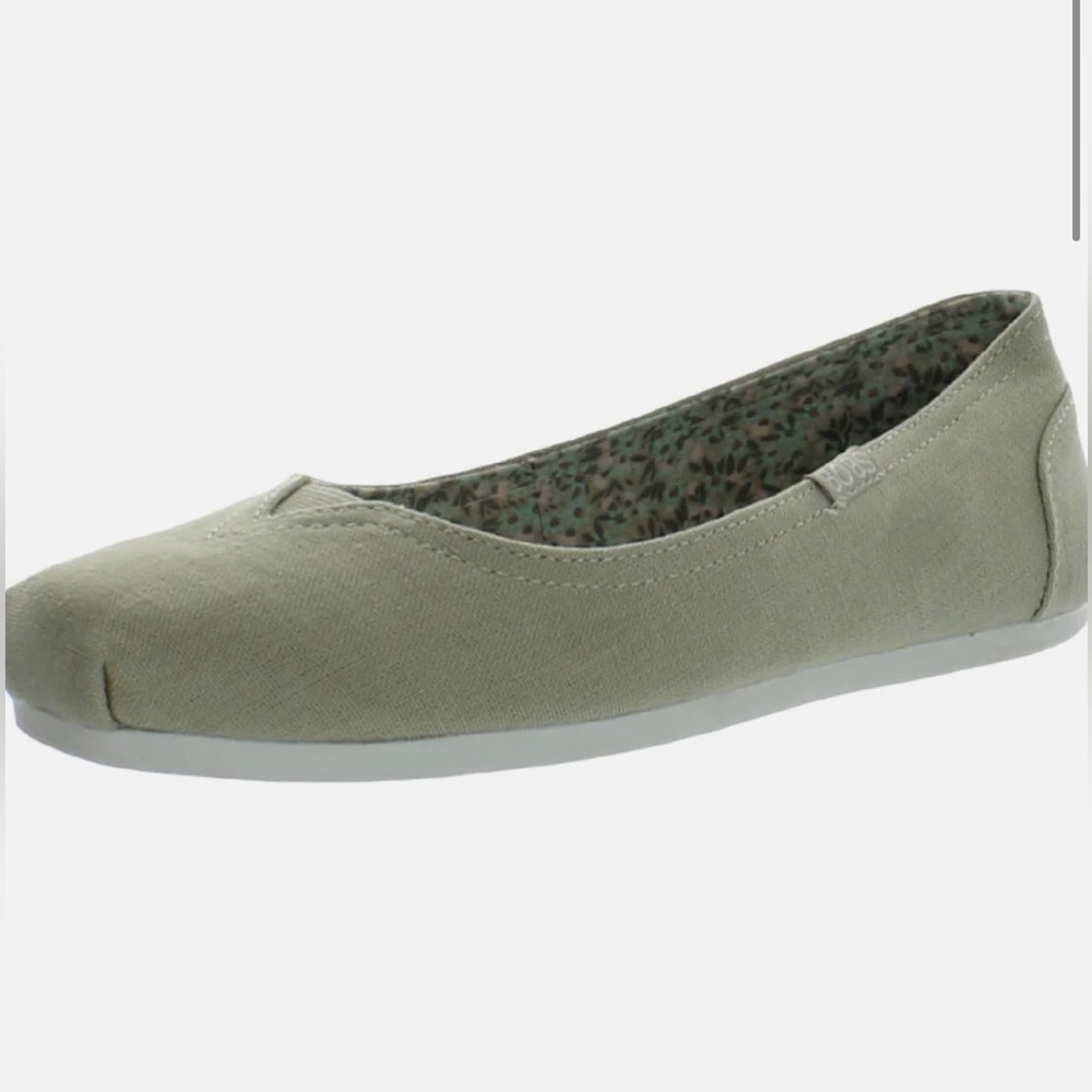 Bob’s by SKECHERS, Turning Point, Natural color, Machine Washable and SO COMFY